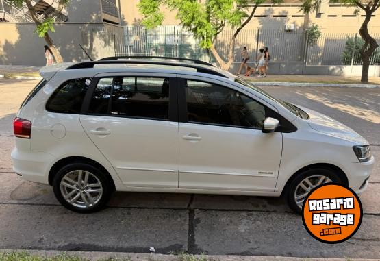 Autos - Volkswagen Suran highline 2019 GNC 125000Km - En Venta