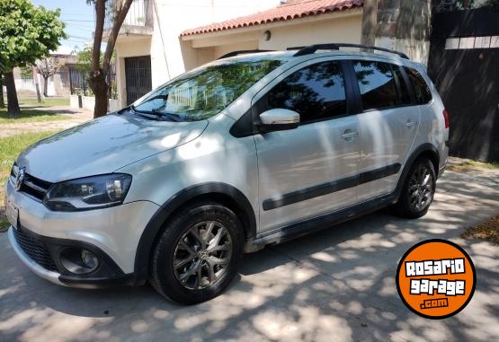 Autos - Volkswagen Suran cross 2014 GNC 180000Km - En Venta