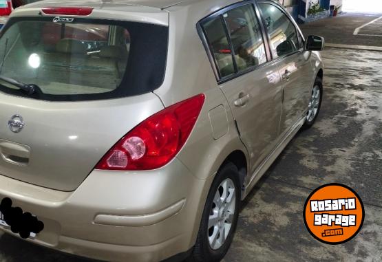 Autos - Nissan Tiida 2011 Nafta 125000Km - En Venta