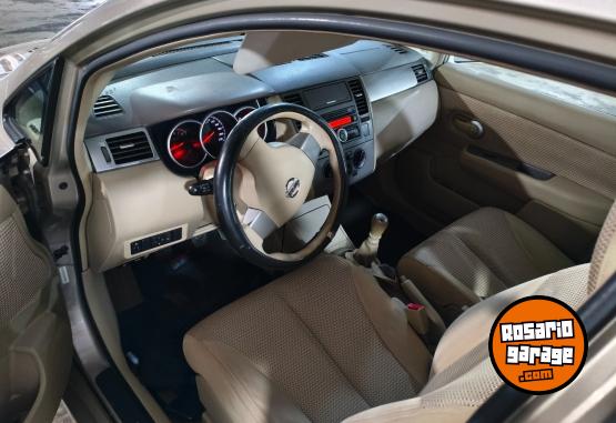 Autos - Nissan Tiida 2011 Nafta 125000Km - En Venta