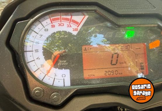 Motos - Benelli TRK 502 X 2025 Nafta 2000Km - En Venta