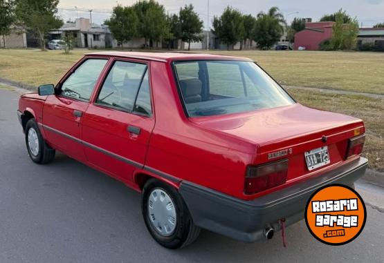 Autos - Renault 9 1996 Nafta 170000Km - En Venta