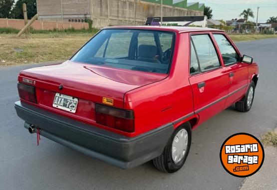 Autos - Renault 9 1996 Nafta 170000Km - En Venta
