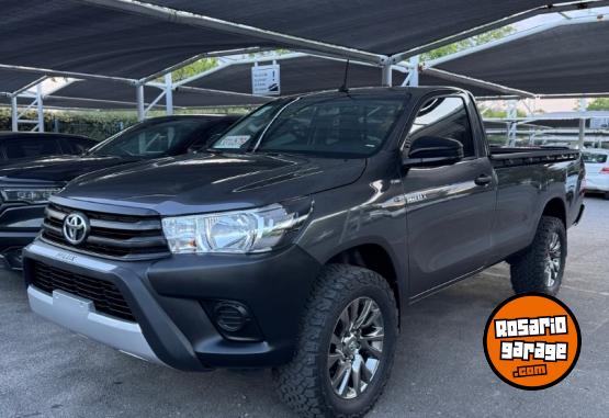 Camionetas - Toyota Hilux 2025 Diesel 2000Km - En Venta