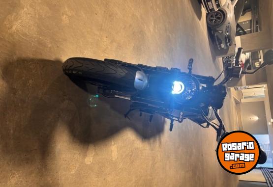 Motos - Benelli Leoncino 2020 Nafta 9200Km - En Venta