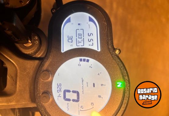 Motos - Benelli Leoncino 2020 Nafta 9200Km - En Venta