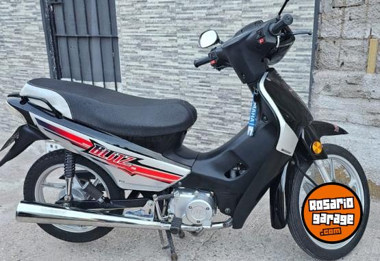 Motos - Motomel Blitz full 2023 Nafta 3500Km - En Venta