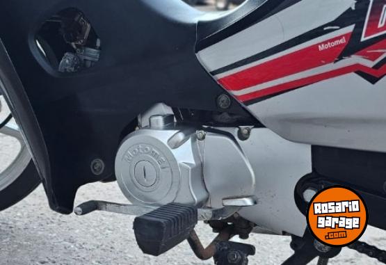 Motos - Motomel Blitz full 2023 Nafta 3500Km - En Venta
