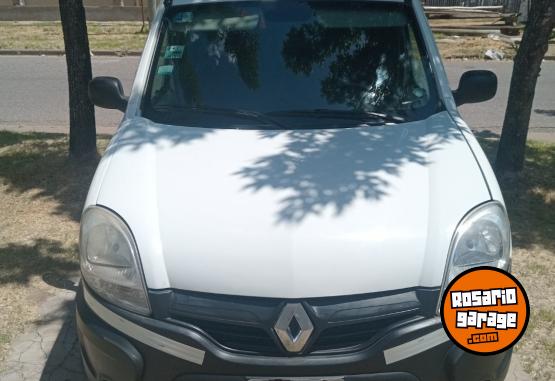 Utilitarios - Renault Kangoo 2016 Nafta 150000Km - En Venta