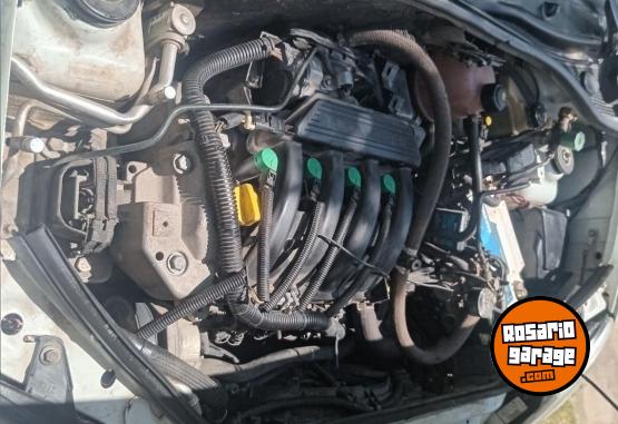 Utilitarios - Renault Kangoo 2016 Nafta 150000Km - En Venta