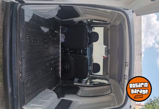 Utilitarios - Renault Kangoo 2016 Nafta 150000Km - En Venta