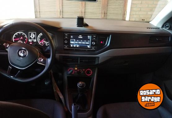 Autos - Volkswagen Virtus 2018 Nafta 153000Km - En Venta