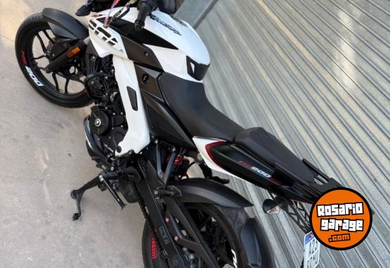 Motos - Bajaj Rouser NS200 2024 Nafta 6400Km - En Venta