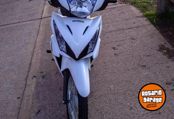 Motos - Honda 110cc 2025 Nafta 3200Km - En Venta