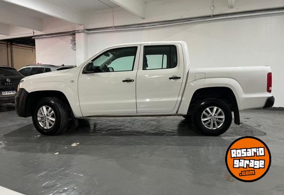 Camionetas - Volkswagen AMAROK TRENDLINE 4X2 14O 2023 Nafta 39700Km - En Venta