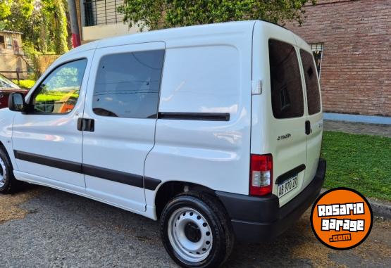 Utilitarios - Citroen Berlingo mixta 1ra mano p 2017 Diesel 155000Km - En Venta