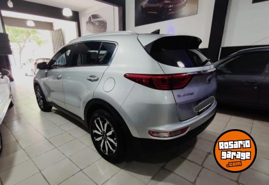 Camionetas - Kia Sportage EX 2.0 4x4 2017 Diesel 148000Km - En Venta