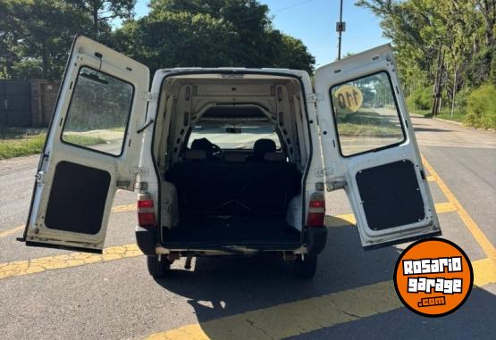Utilitarios - Fiat Fiorino 2011 Nafta 210000Km - En Venta