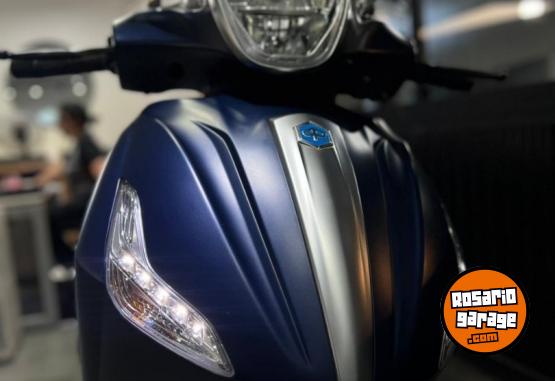Motos - Piaggio BEVERLY 300 S 2020 Nafta 9265Km - En Venta