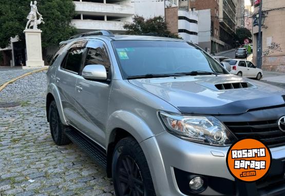 Camionetas - Toyota SW4 SRv 4x4 7 asientos 2014 Diesel 175000Km - En Venta