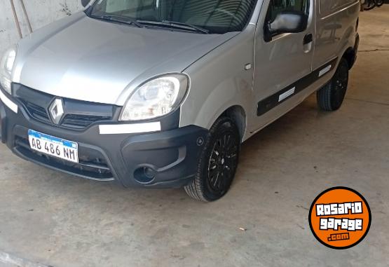 Utilitarios - Renault Kangoo 2017 GNC 190Km - En Venta