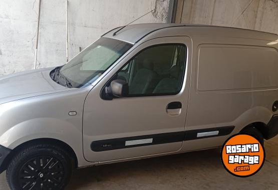 Utilitarios - Renault Kangoo 2017 GNC 190Km - En Venta