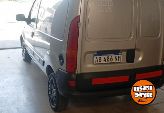 Utilitarios - Renault Kangoo 2017 GNC 190Km - En Venta