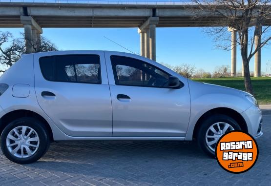 Autos - Renault SANDERO 1.6 LIFE 2022 Nafta 78000Km - En Venta