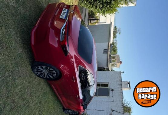 Autos - Toyota 2021 SEG 2021 Nafta 83600Km - En Venta