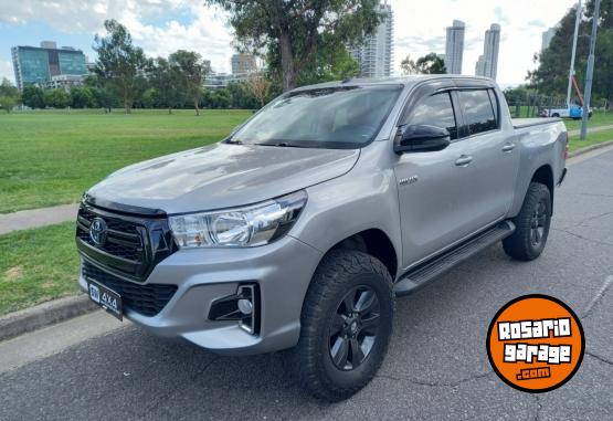 Camionetas - Toyota HILUX SRV 4X4 AT 2019 Diesel 96000Km - En Venta