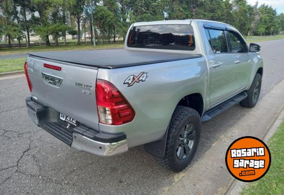 Camionetas - Toyota HILUX SRV 4X4 AT 2019 Diesel 96000Km - En Venta