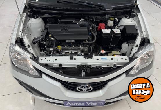Autos - Toyota ETIOS X 2023 Nafta 19500Km - En Venta