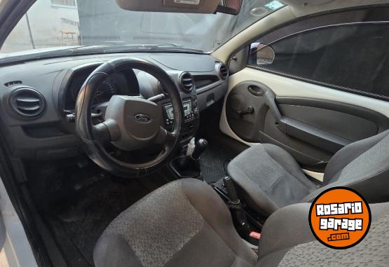 Autos - Ford Ka 2013 GNC 180000Km - En Venta
