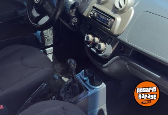 Autos - Fiat Uno 2011 GNC 130000Km - En Venta