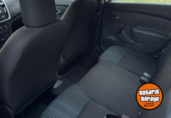 Autos - Renault Logan 2019 GNC 108000Km - En Venta