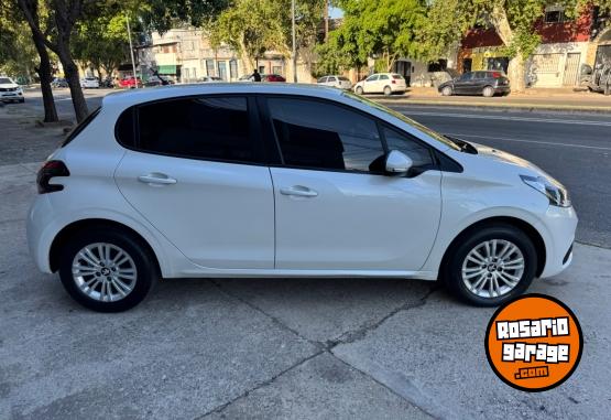 Autos - Peugeot 208 Allure 2019 Nafta 70000Km - En Venta