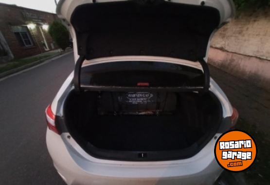 Autos - Toyota Corolla XEI Pack 2016 GNC 123000Km - En Venta