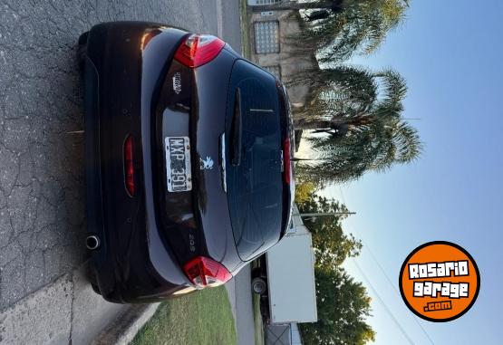 Autos - Peugeot 208 feline 2013 Nafta 111000Km - En Venta