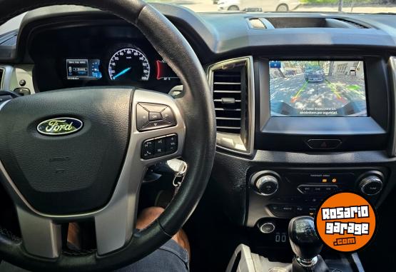 Camionetas - Ford Ranger 4x4 2023 Diesel 61000Km - En Venta