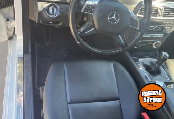 Autos - Mercedes Benz C 200 city cuero 2013 Nafta 210000Km - En Venta