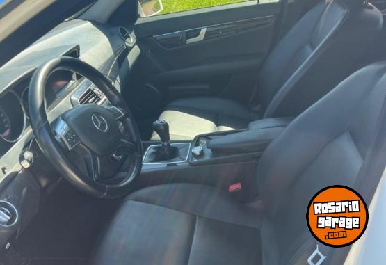 Autos - Mercedes Benz C 200 city cuero 2013 Nafta 210000Km - En Venta
