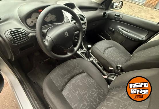 Autos - Peugeot 206 2010 Nafta 190000Km - En Venta