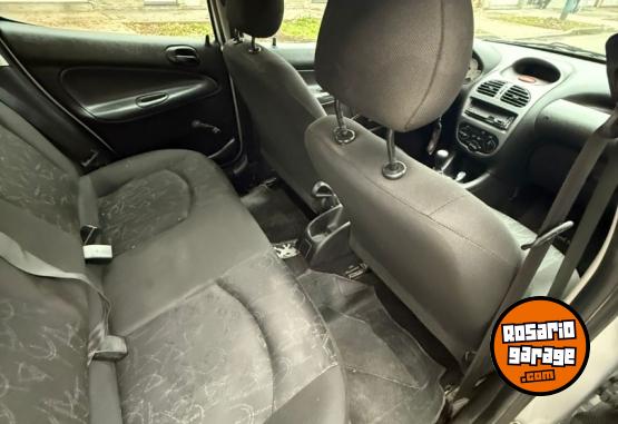 Autos - Peugeot 206 2010 Nafta 190000Km - En Venta