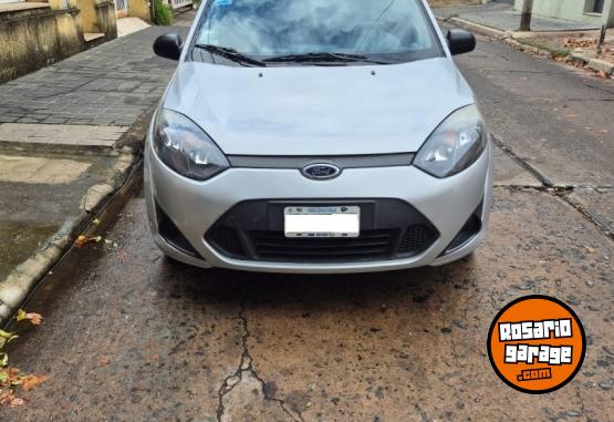 Autos - Ford Fiesta Max 2011 Diesel 150000Km - En Venta