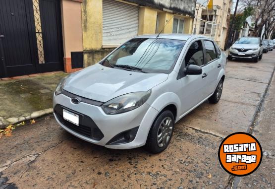 Autos - Ford Fiesta Max 2011 Diesel 150000Km - En Venta