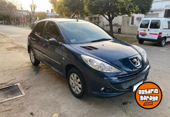 Autos - Peugeot 207 2013 Diesel 105000Km - En Venta