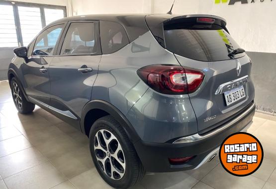 Camionetas - Renault Captur 2017 Nafta 90000Km - En Venta