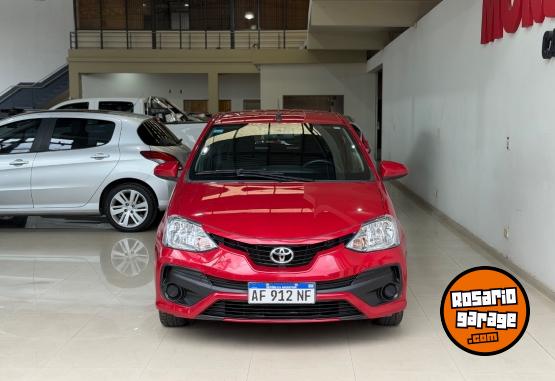 Autos - Toyota Etios 2023 Nafta 30000Km - En Venta