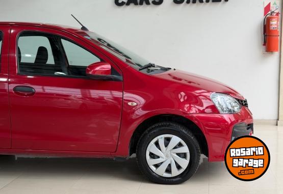 Autos - Toyota Etios 2023 Nafta 30000Km - En Venta
