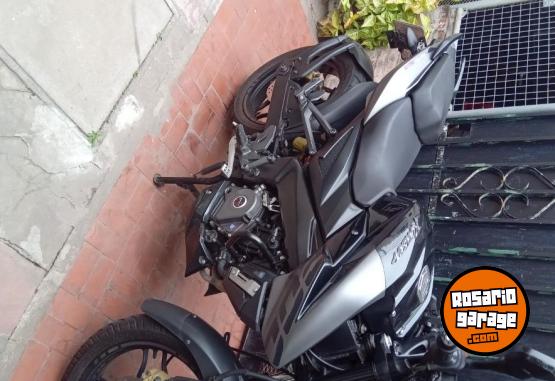 Motos - Bajaj As200 2021 Nafta 4000Km - En Venta